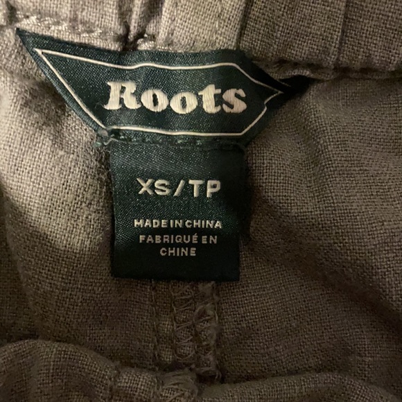 Roots Shorts - Picture 4 of 4